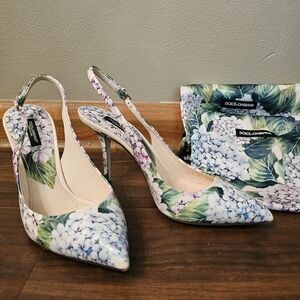 Dolce & Gabbana slingback pumps with pointed toe